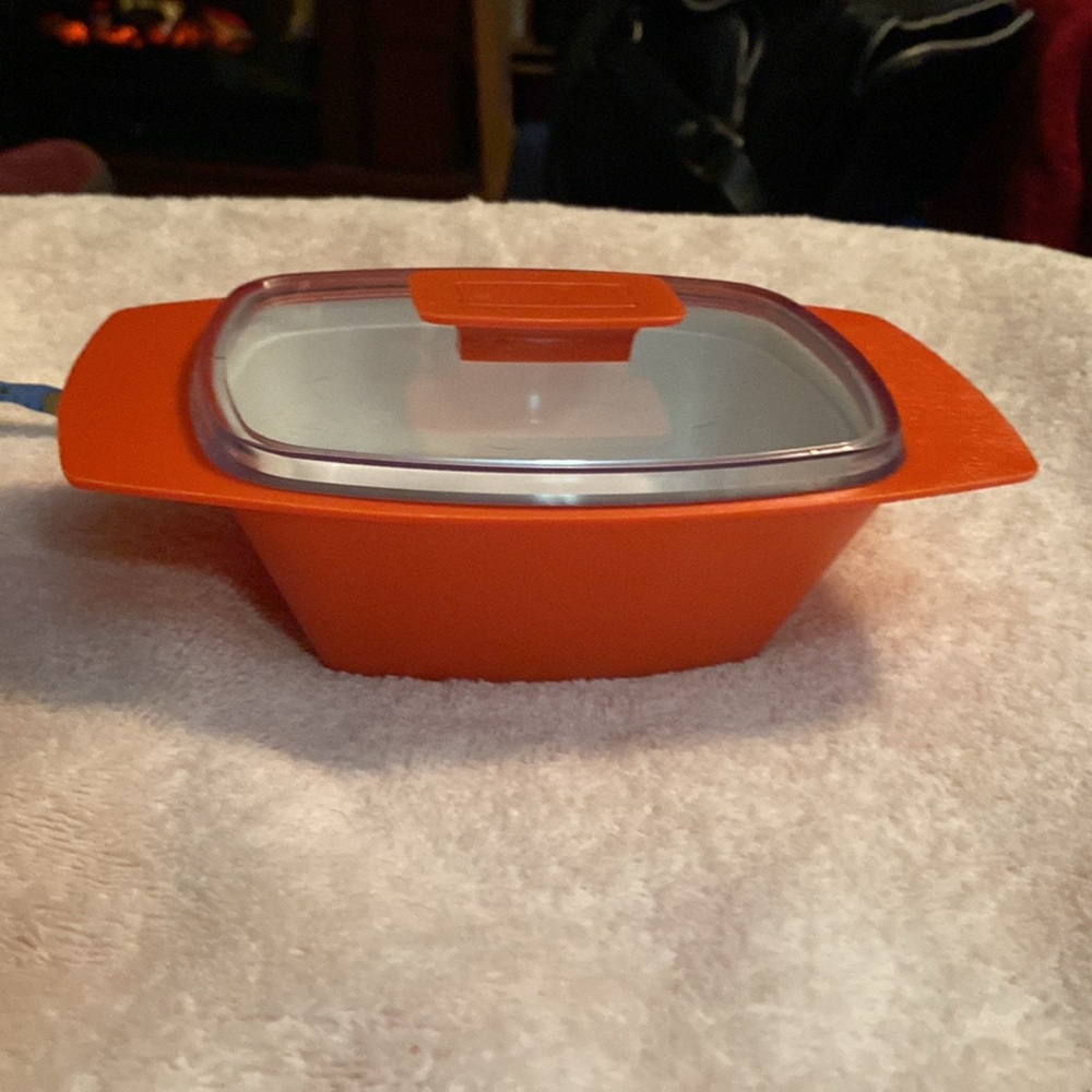 MCM Geni Accalac Orange Serving Bowl or Butter Dish w Lid Hard Plastic